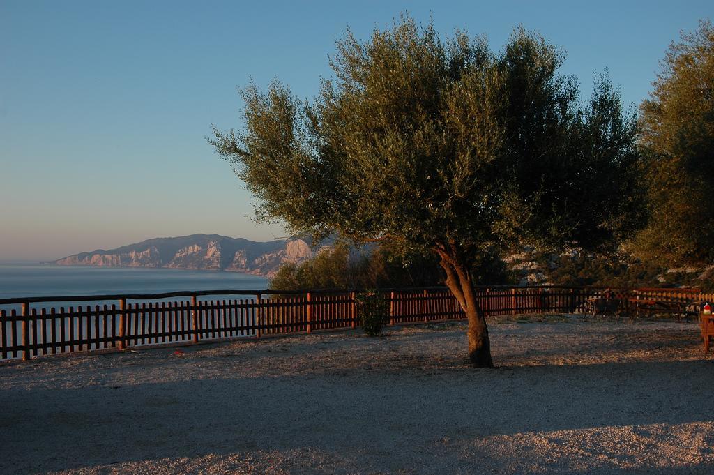 Agriturismo Codula Fuili Кала Гононе Екстериор снимка